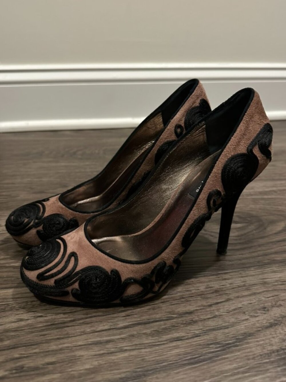 Nanette Lepore Vero Cuoio Heels